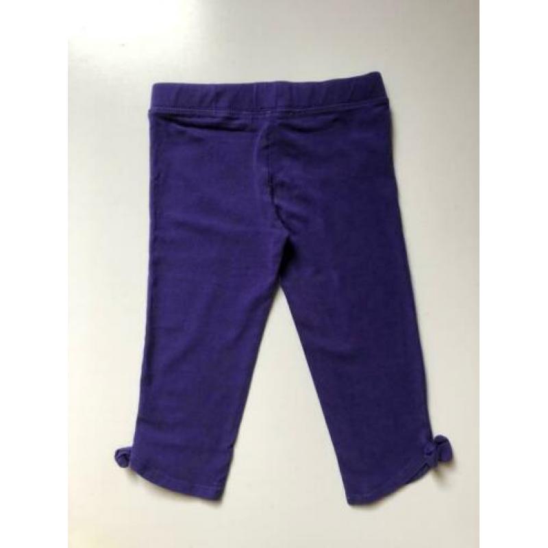 paarse legging 3/4 met strikjes maat 104 ALS NIEUW