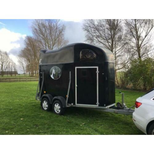2-paards paardentrailer volpolyester met zadelkamer