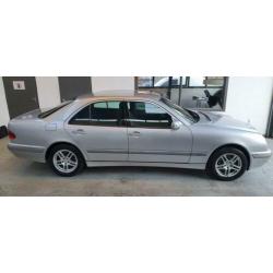Mercedes-Benz E-klasse 200 CDI Elegance TOP STAAT!/ AIRCO/ C