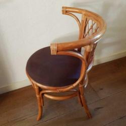 Vintage bamboe/rotan stoeltje uit de jaren '70
