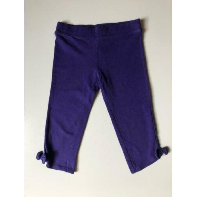 paarse legging 3/4 met strikjes maat 104 ALS NIEUW