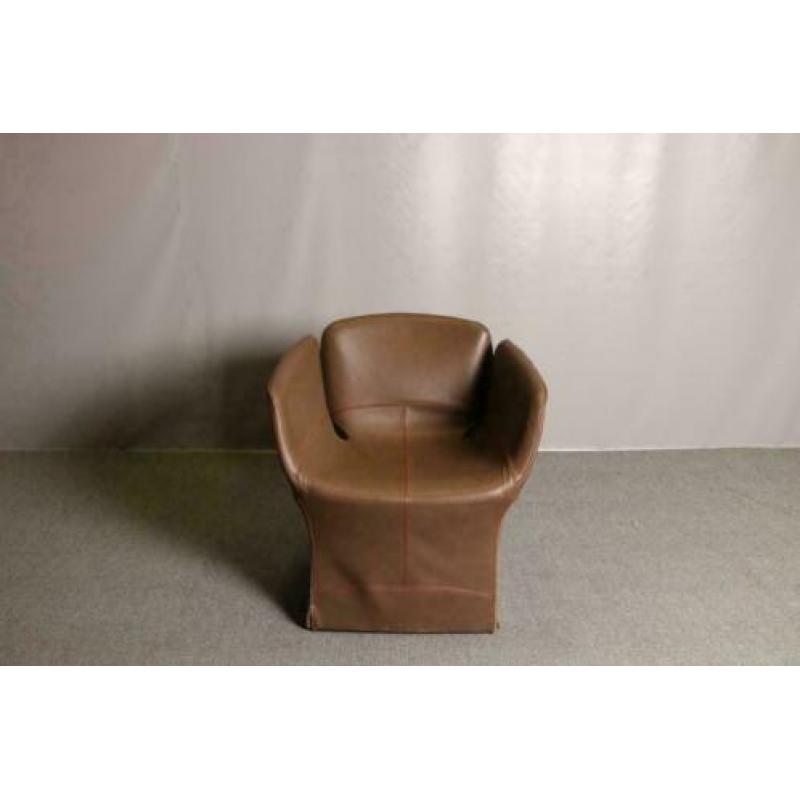 Moroso Bloomy bruine design fauteuil bij TheReSales