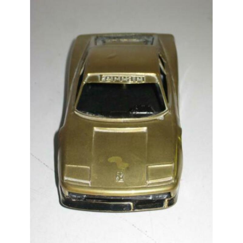 17 cm lange ferrari testarossa koper messing 1984 (1)