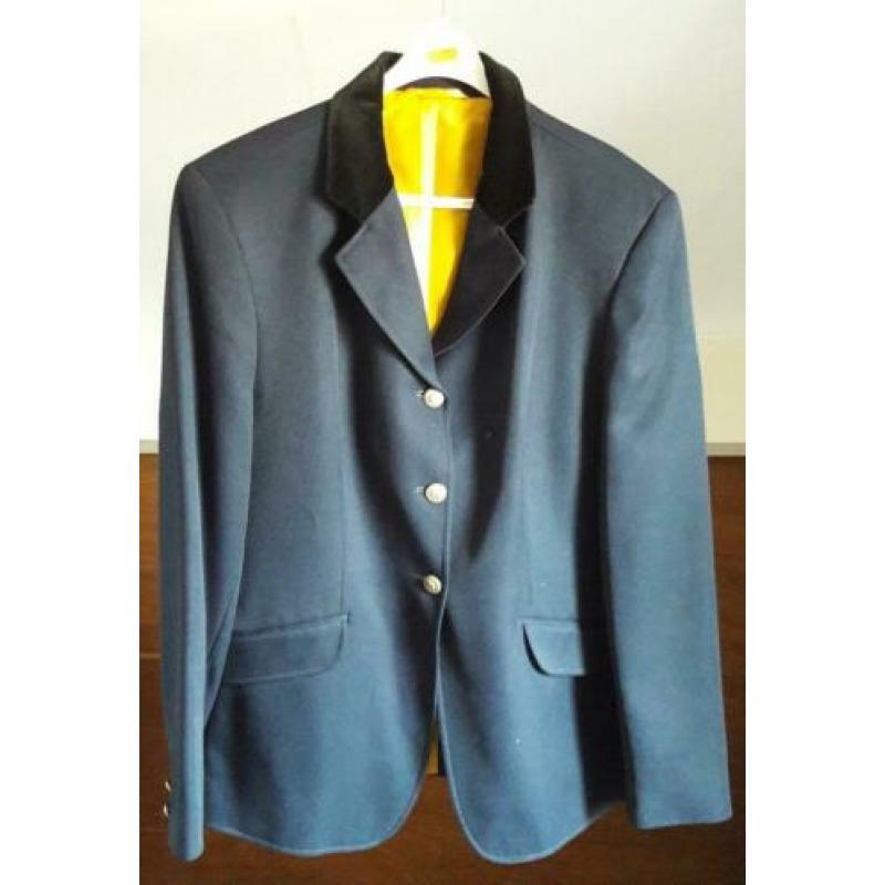 Netjes Wedstrijdjasje donker blauw mt 40