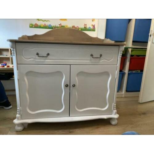 Commode met massief eiken blad