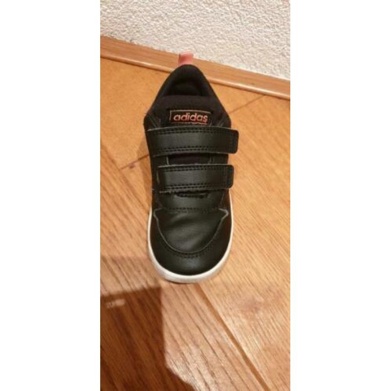 Adidas schoentjes