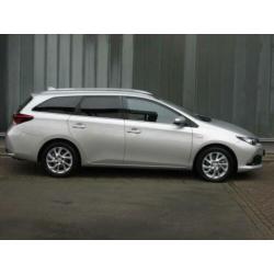 TOYOTA Auris 1.8 Hybrid 136pk Automaat Trend Panodak