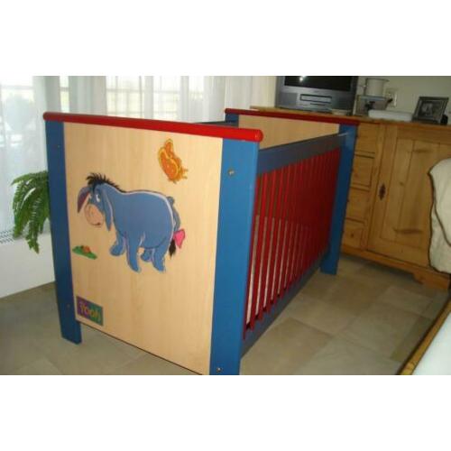 Ledikantje incl lattenbodem, matras en moltons
