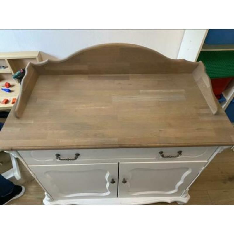 Commode met massief eiken blad