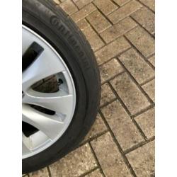 16 inch originele winterset BMW 1 serie style 229 Nieuwstaat