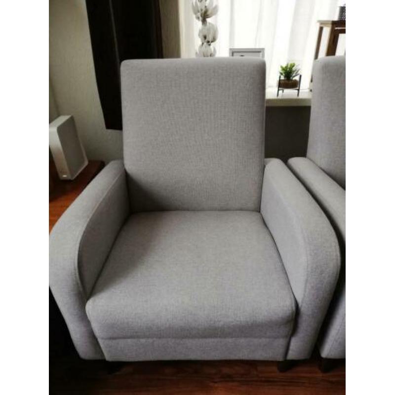 2 zo goed als nieuwe Fauteuils. (2maand oud) overcompleet. K