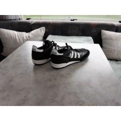 Adidas Mundial voetbalschoenen mt.44 Als nieuw!