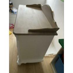 Commode met massief eiken blad