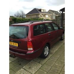 Ford Focus 1.6 I Wagon 2002 Rood