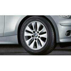 16 inch originele winterset BMW 1 serie style 229 Nieuwstaat