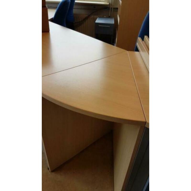 Licht houten schakelbare bureautafels met hoekstuk