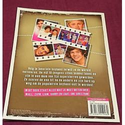 Boek One Direction Backstage NIEUW