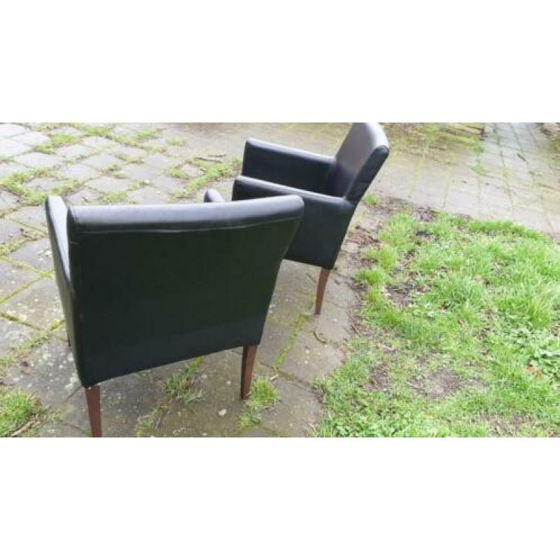 2 zwarte eetkamer stoelen