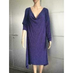 B1623 RIMINI: paars jurk Maat 5 = XL = 46/48