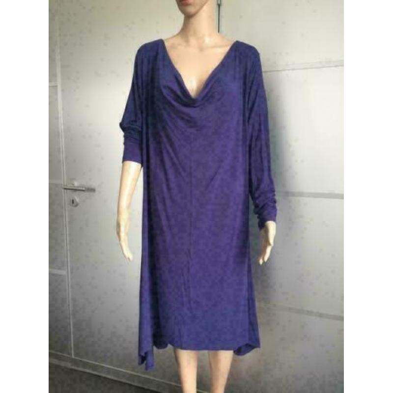 B1623 RIMINI: paars jurk Maat 5 = XL = 46/48