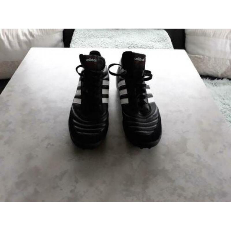 Adidas Mundial voetbalschoenen mt.44 Als nieuw!