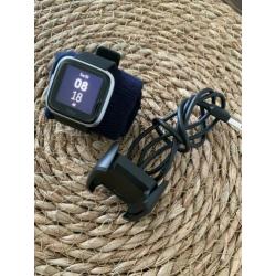 Fitbit versa lite edition