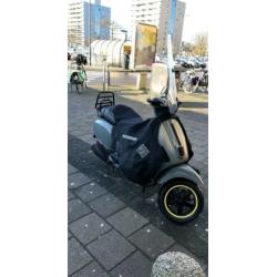 Dark Nardogrey/Blue Vespa S 4 takt snor te koop!