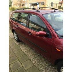 Ford Focus 1.6 I Wagon 2002 Rood