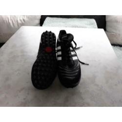 Adidas Mundial voetbalschoenen mt.44 Als nieuw!