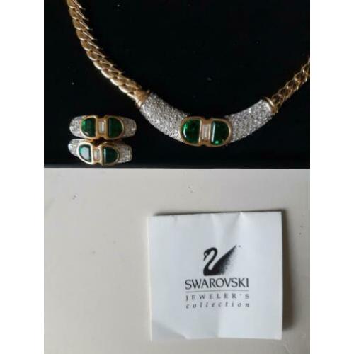 Swarovski ketting en oorklipjes