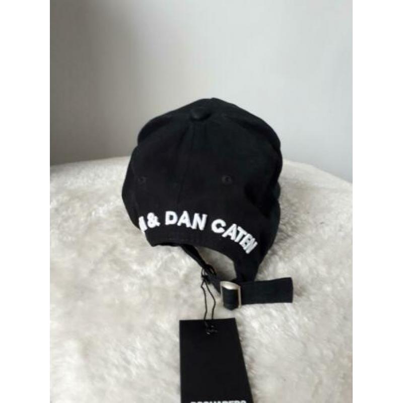 Gave pet van DSQUARED Zwart met kaartje
