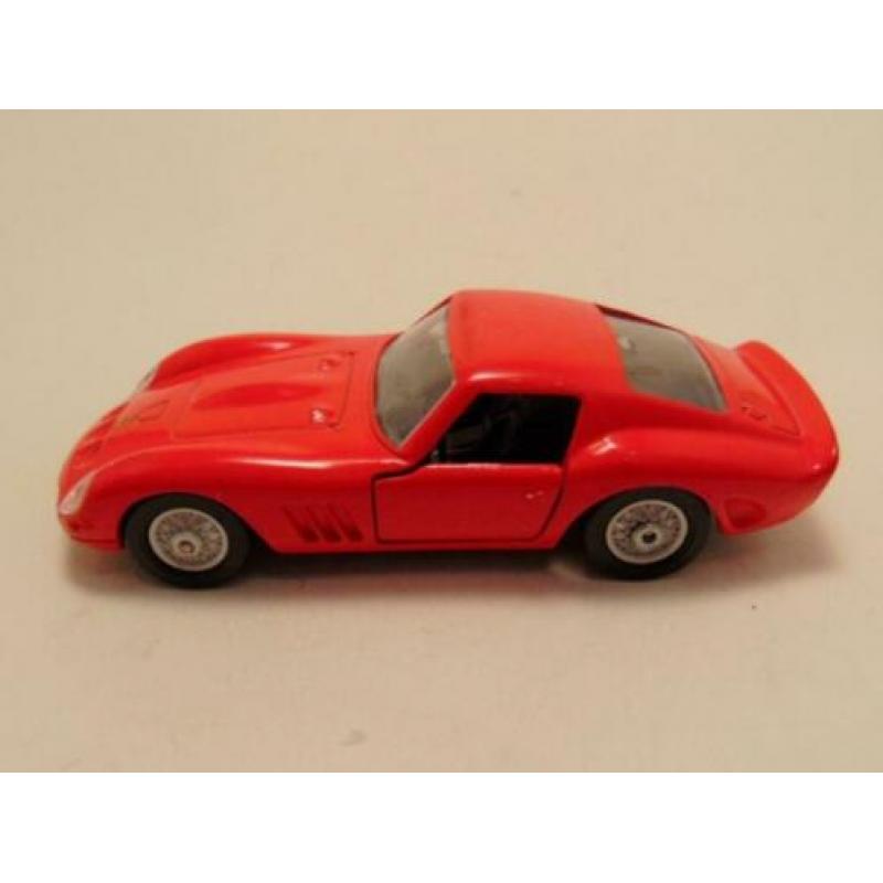 Ferrari 250 GTO 1:38 Maisto rood