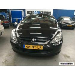 Peugeot 307 CC 2.0 16V Leder Navi Stoelverwarming