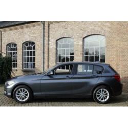 BMW 1 Serie 118i. Navigatie. Leder. Cruise. ECC € 17.950,00