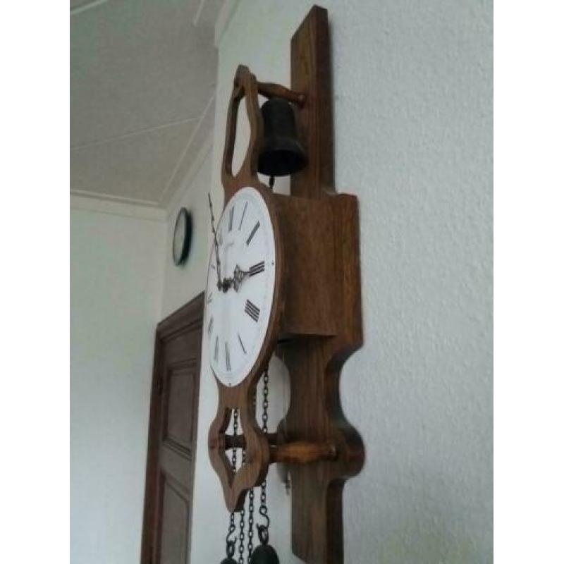 Eiken wandklok