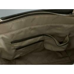 Guess handtas