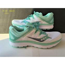 Nr. 100 / Maat 38,5 & 39 / Saucony GUIDE ISO / 67 % korting