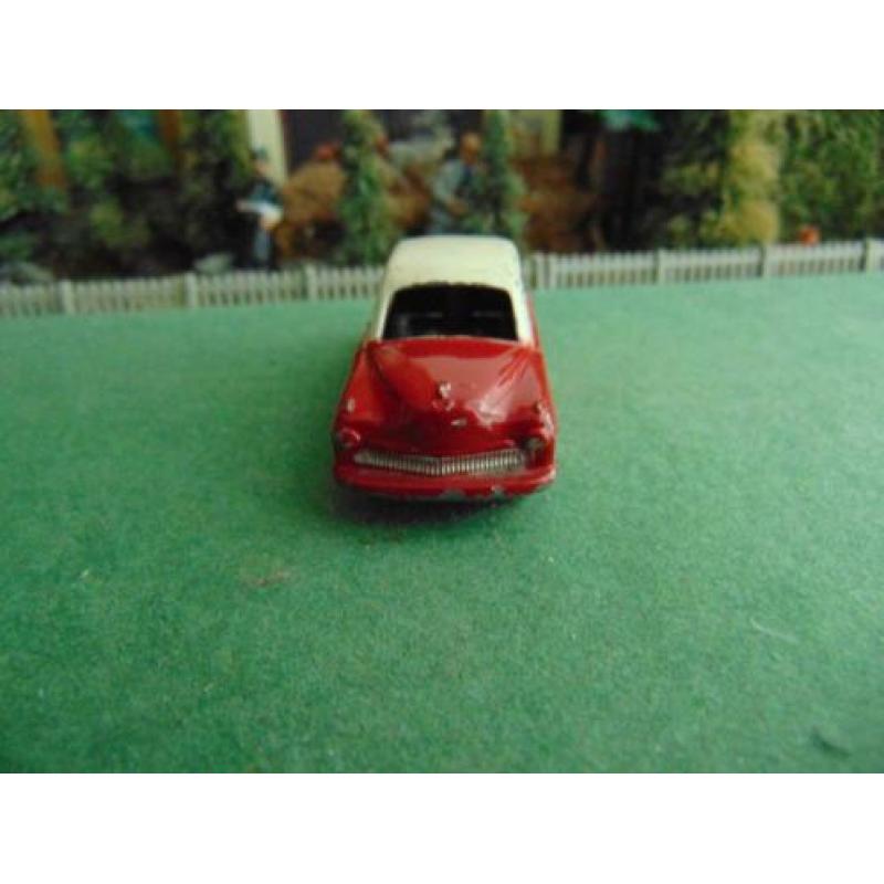 Matchbox series moko lesney no 22 vauxhall cresta