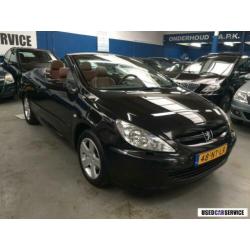 Peugeot 307 CC 2.0 16V Leder Navi Stoelverwarming