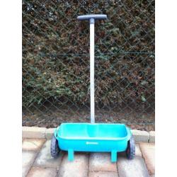 Mooie Gardena graszaaimachine