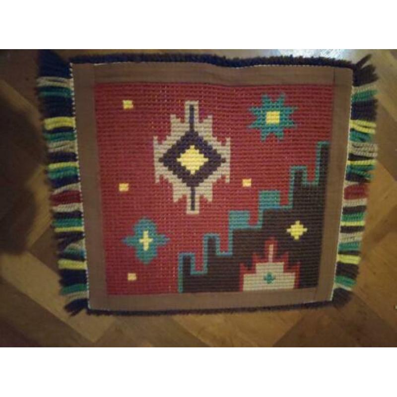 Kleed wollen,114 bij 75 cm en 57 bij 46 cm