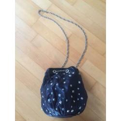 RIKA zwart leren bucketbag starvations