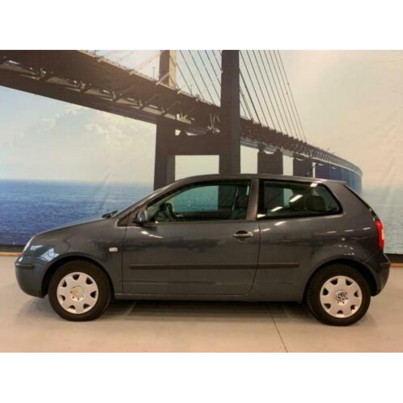 Volkswagen Polo 1.4-16V Comfortline € 4.450,00