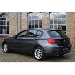 BMW 1 Serie 118i. Navigatie. Leder. Cruise. ECC € 17.950,00