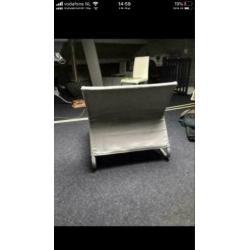 Stoelen grijs