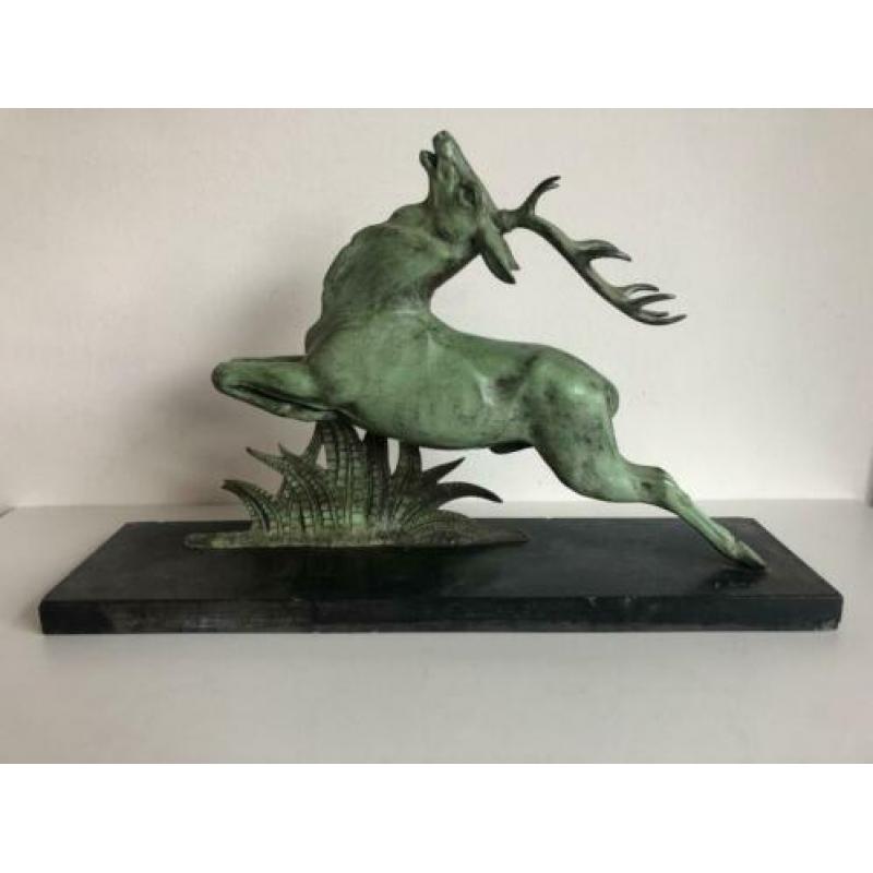 Edelhert Art Deco Beeld