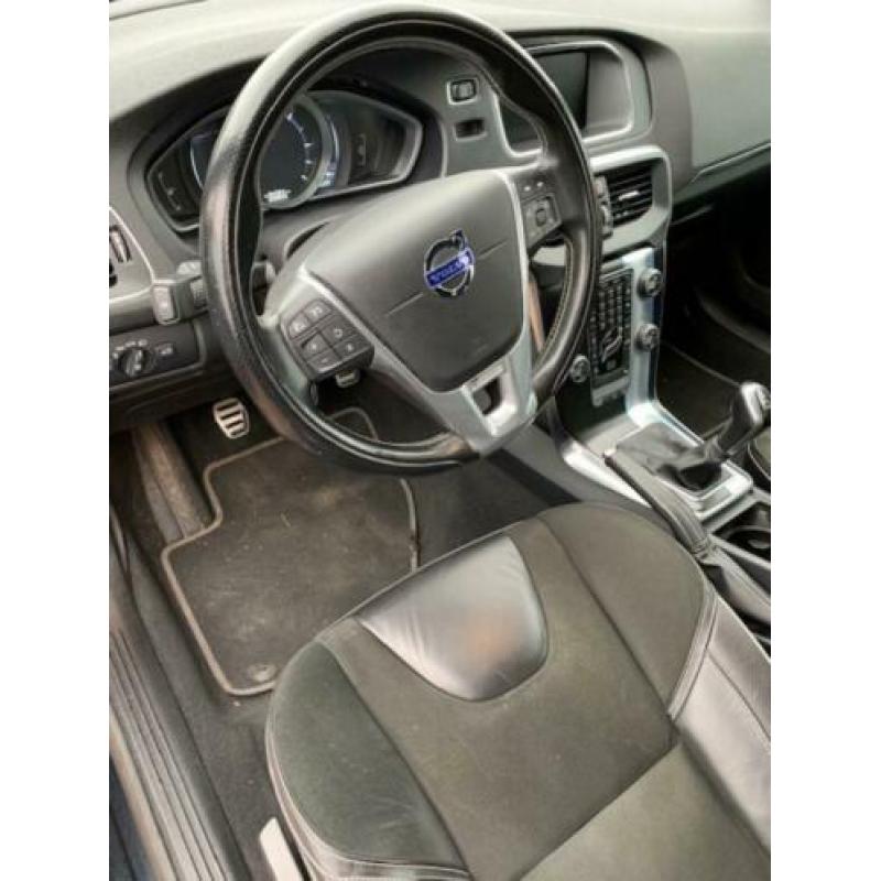Volvo V40 D4 2.0 140KW/190PK 2014 Zwart
