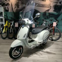 Vespa Sprint 25 KM - snorscooter - €3699,- compleet