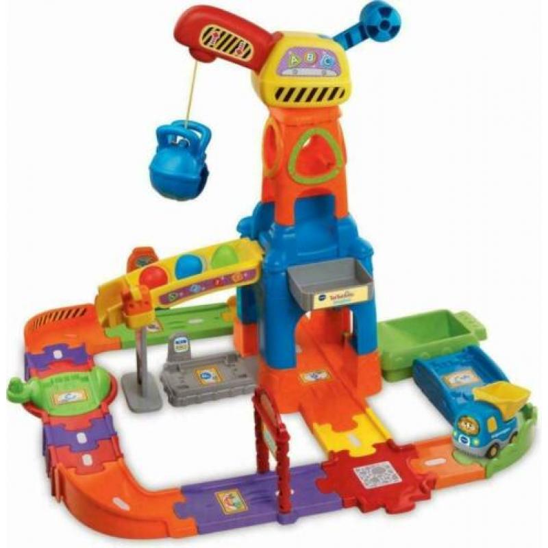 Vtech toet toet auto's 4 speelsets en extra wegen delen.