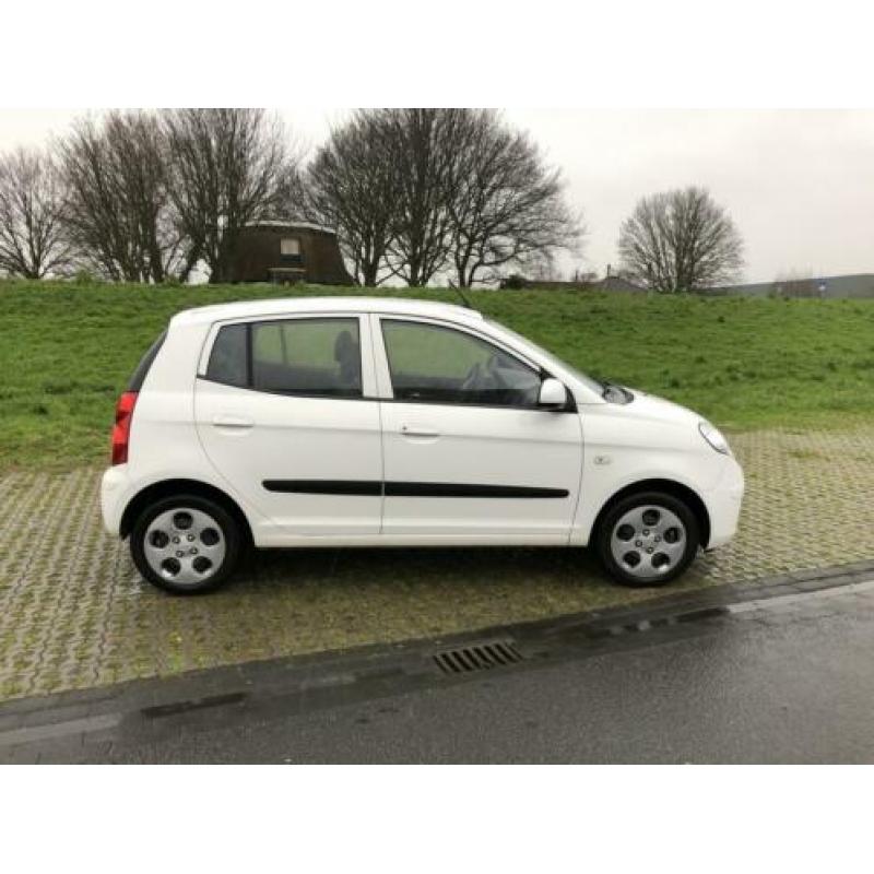 KIA Picanto 1.0 2011 X-pect